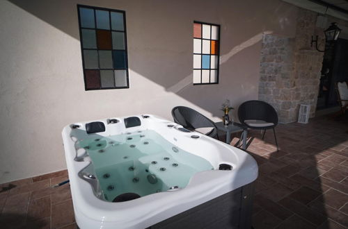 Foto 17 - Corfu Ultimate Villa - Private Pool Hot Tub