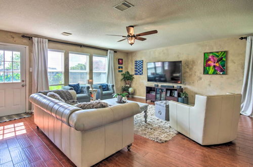 Photo 18 - Eclectic Katy Home w/ Yard & Community Pool