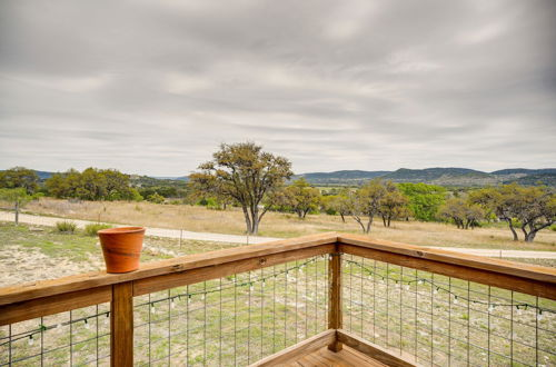 Photo 19 - Secluded Texas Hill Country Vacation Rental - Deck
