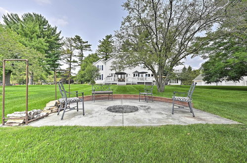 Photo 5 - Large Home w/ Indoor Basketball Court + Game Room