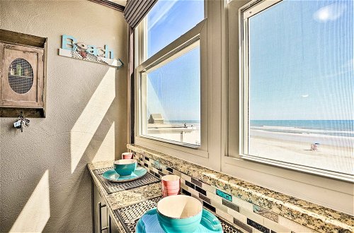 Photo 9 - Oceanfront Daytona Beach Condo With View