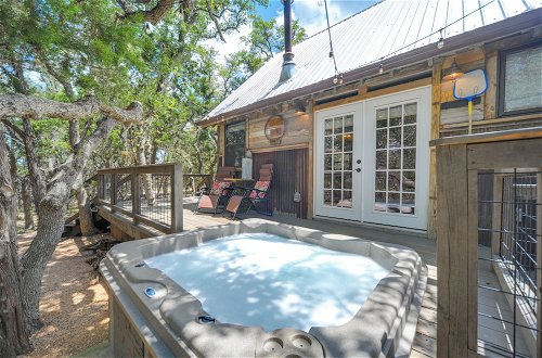 Foto 16 - 'horse Thief Inn' Cabin Retreat w/ Deck & Hot Tub