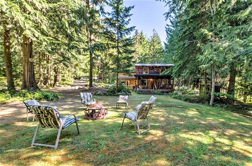 Foto 31 - Rustic Sequim Cabin w/ Fire Pit & Forested Views