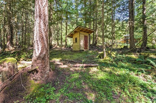 Foto 34 - Rustic Sequim Cabin w/ Fire Pit & Forested Views