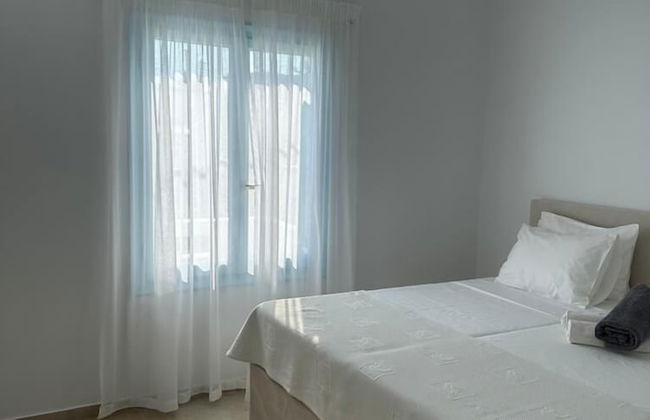 Milos AquaBliss Beachfront Villa - Photo 6