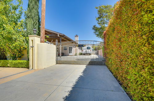 Photo 1 - Luxe Pasadena Casita w/ Fireplace & Grill