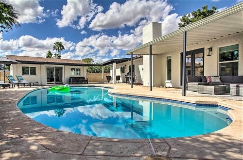 Photo 8 - Central Scottsdale Oasis With Pool & Game Room