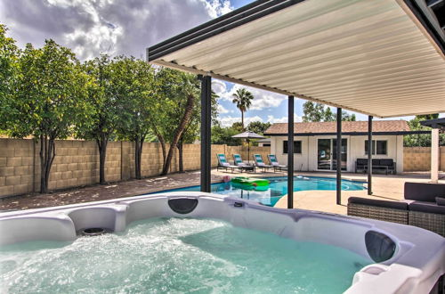 Photo 25 - Central Scottsdale Oasis With Pool & Game Room