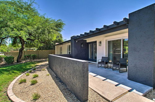 Photo 3 - Central Scottsdale Oasis With Pool & Game Room