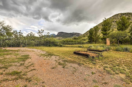 Foto 14 - Apache Point Ranch House w/ Carr Canyon Views