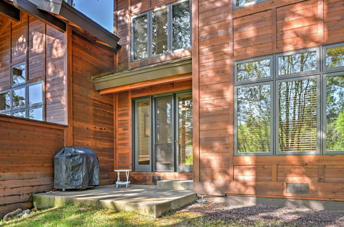 Photo 17 - Incline Village Townhome w/ Forest-view Deck