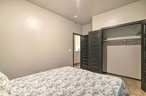 Photo 2 - Spacious El Paso Apt, 6 Mi to Downtown