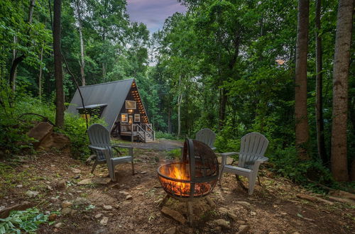 Photo 17 - Spacious A-Frame with Loft near Downtown