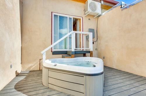 Photo 7 - La Colina: El Prado Condo w/ Hot Tub, Deck & Views