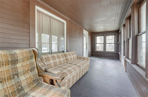 Foto 18 - Centrally Located Albion Home With Screened Porch