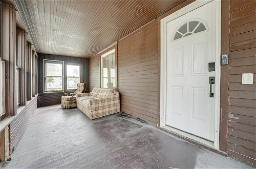 Foto 19 - Centrally Located Albion Home With Screened Porch