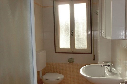 Foto 5 - Comfy One-bedroom Apartment With Terrace and Lift