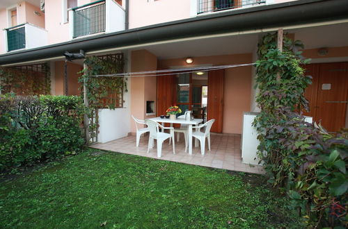 Foto 1 - Beautiful Villa With Private Garden and Porch