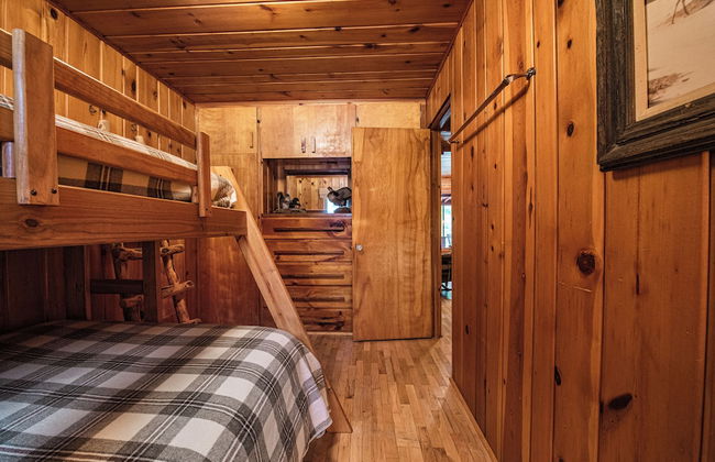 Cozy Riverside Getaway Pine Bend Cottage - Photo 7