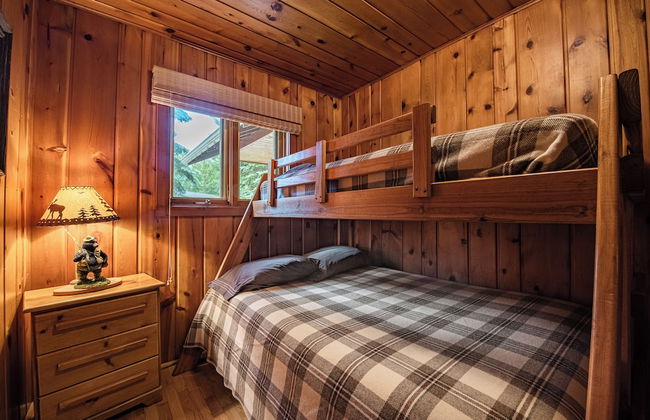 Cozy Riverside Getaway Pine Bend Cottage - Photo 6