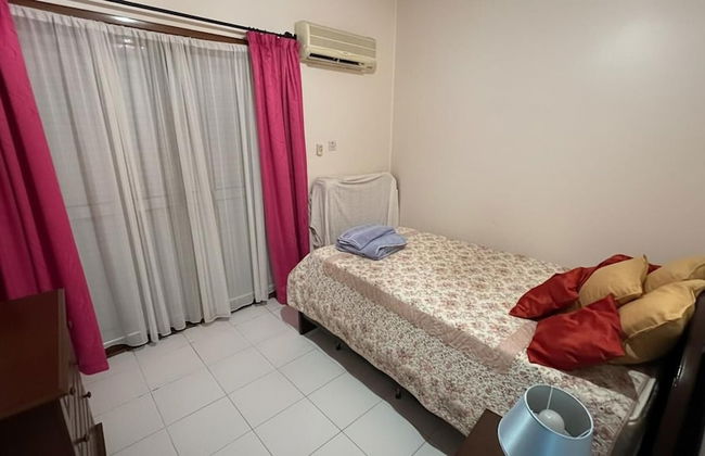 Villa - Private Pool, Free Parking & pet Friendly - Photo 8