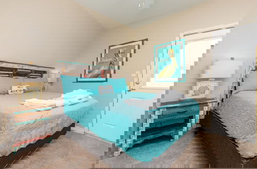Foto 7 - Fun 2 Bedroom Pets Pool Sleeps 6