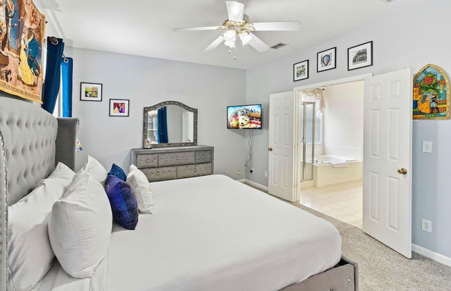 8213 Fan Palm Way - Photo 49