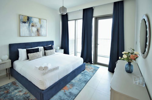 Photo 12 - Lavish 2BR in Downtown Views Close to Dubai Mall