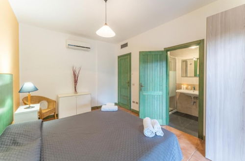 Foto 7 - Quaint Residence I Mirti Bianchi 2 Bedroom Apartment Sleeps 6 No0497