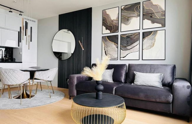 Green High-end Apartment Close to Metro, Uno-city, E-parking, Pool, Gym, Sauna - Foto 1