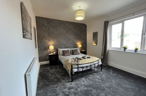 Photo 15 - Modernised Central Wigan Townhouse Sleeps up to 6