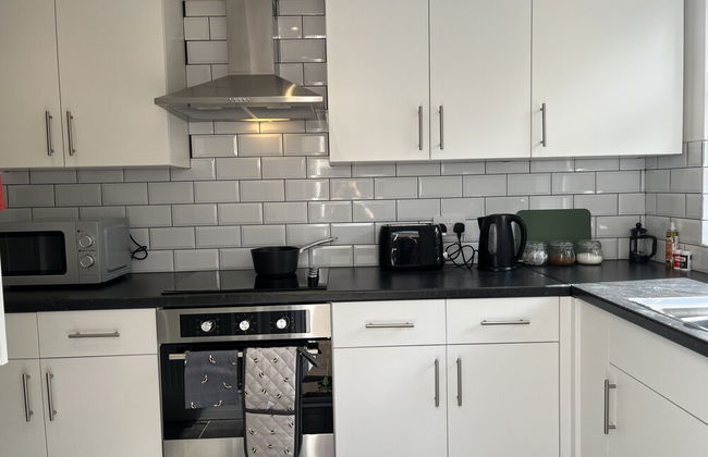 Modernised Central Wigan Townhouse Sleeps up to 6 - Foto 27