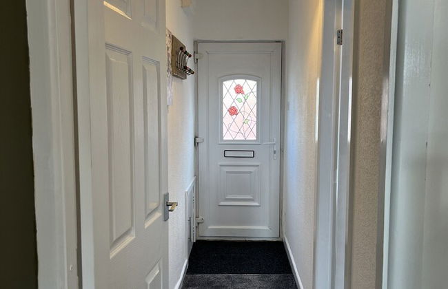 Modernised Central Wigan Townhouse Sleeps up to 6 - Foto 2
