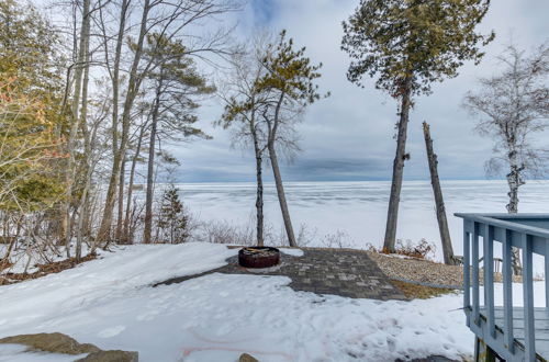 Photo 37 - Lovely Bayfront Vacation Rental w/ Spacious Deck