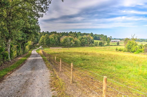 Photo 12 - Mammoth Cave Rental on 50 Acres: Shared Amenities