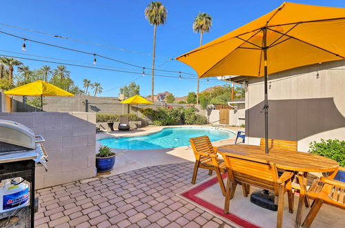 Photo 1 - Phoenix Home w/ Pool & Camelback Mtn Views