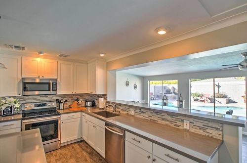 Photo 9 - Pristine Phoenix Residence w/ Camelback Mtn Views