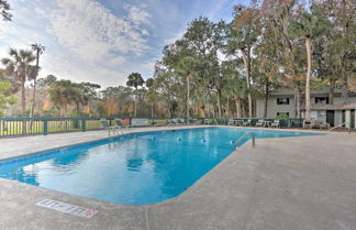 Foto 3 - Updated Hilton Head Island Townhome With Decks