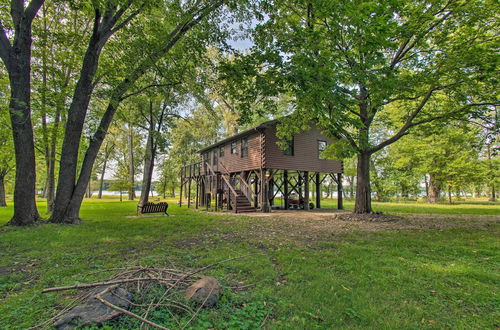 Photo 4 - Cozy Riverfront Getaway: Fishing On-site