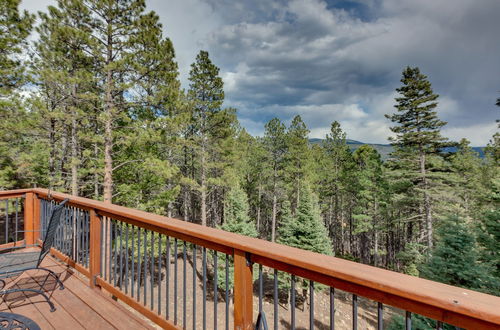 Photo 7 - Angel Fire Rental Cabin w/ Hot Tub & Mountain View