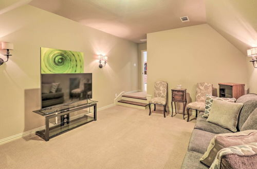 Photo 29 - Chic Family-friendly Home in Irving w/ Yard