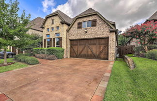 Photo 1 - Chic Family-friendly Home in Irving w/ Yard