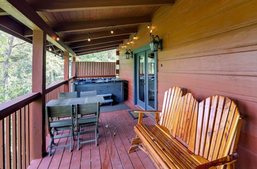 Photo 30 - 'star Lite' Cabin: Hot Tub, Deck & Pool Table