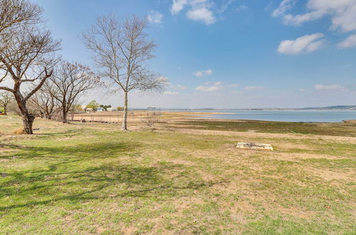 Foto 4 - Lake Buchanan Island Hideaway w/ Private Beach