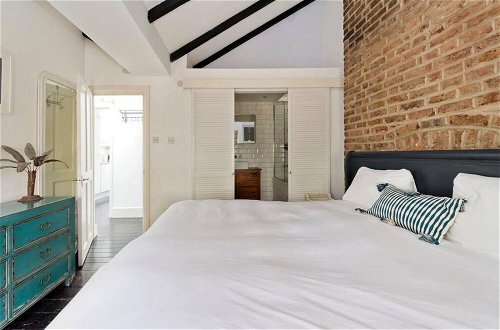 Photo 18 - Bohemian Loft Style 1 Bed Apartment - Notting Hill Ladbroke Grove