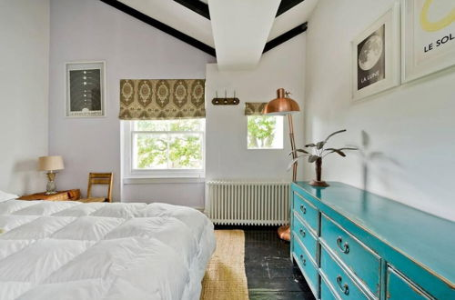 Photo 2 - Bohemian Loft Style 1 Bed Apartment - Notting Hill Ladbroke Grove