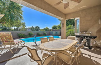 Foto 3 - Glendale Getaway w/ Outdoor Pool + Gas Grill