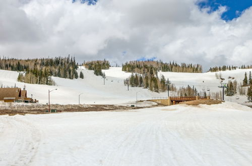 Foto 18 - Brian Head Vacation Rental w/ On-site Ski Lift