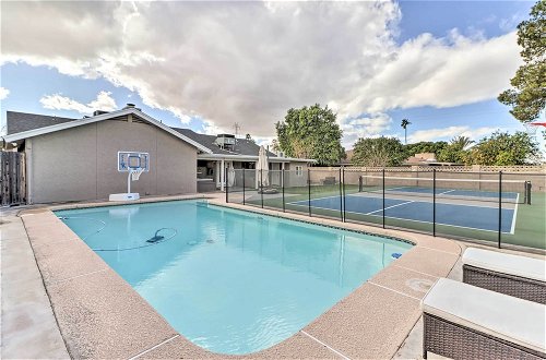 Foto 15 - Upscale Mesa Home w/ Private Pool & Hot Tub