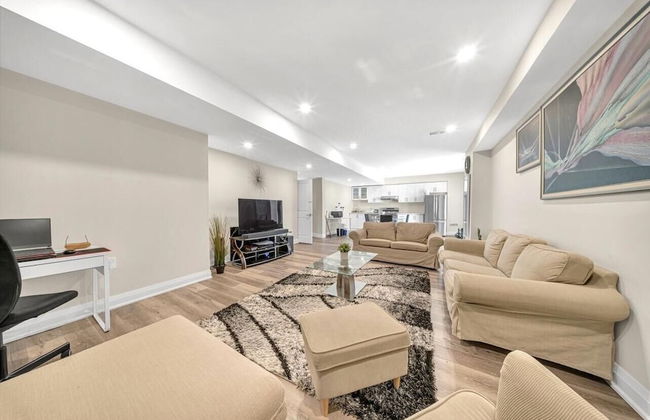 Brand New Walk Out Bsmt Apt Near Beach - Foto 12